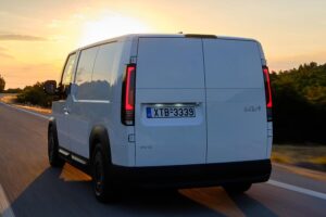 Kia PV5 (2)