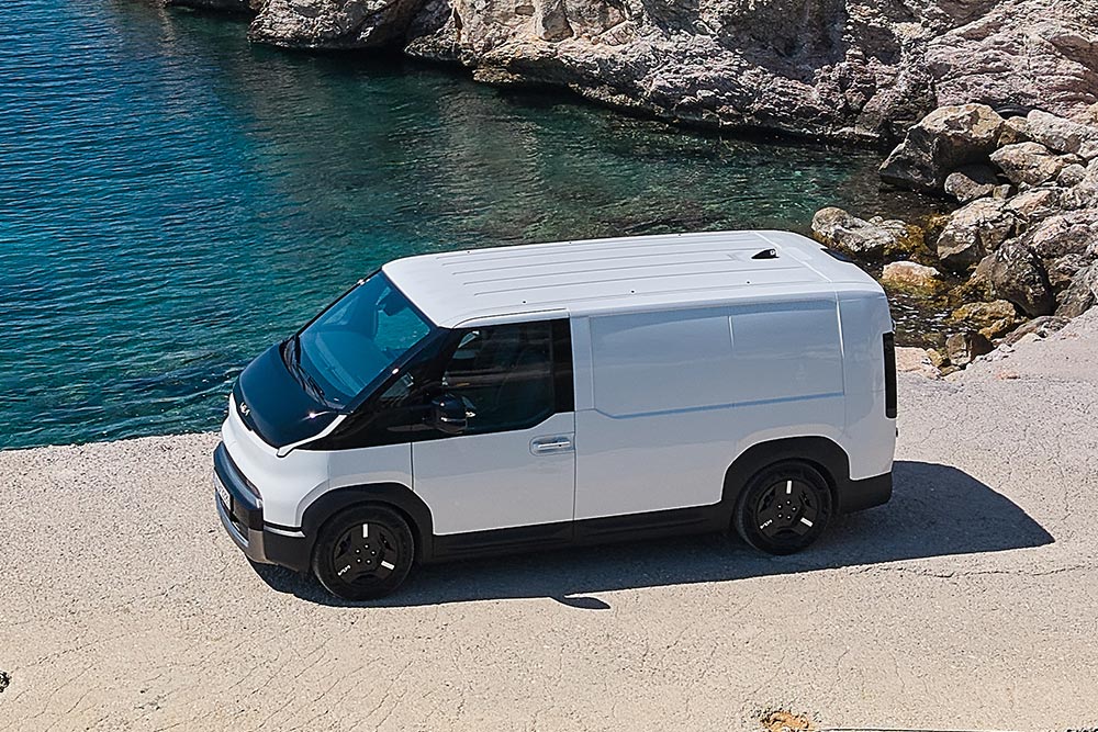 https://autogreeknews.gr/wp-content/uploads/2026/07/Kia-PV5-21.jpg