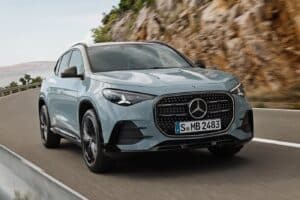Νέα Mercedes-Benz GLA σε ηλεκτρική και υβριδική