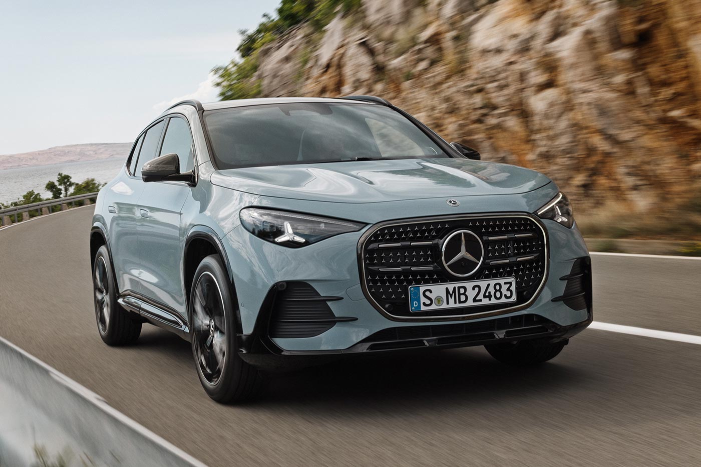 Νέα Mercedes-Benz GLA σε ηλεκτρική και υβριδική