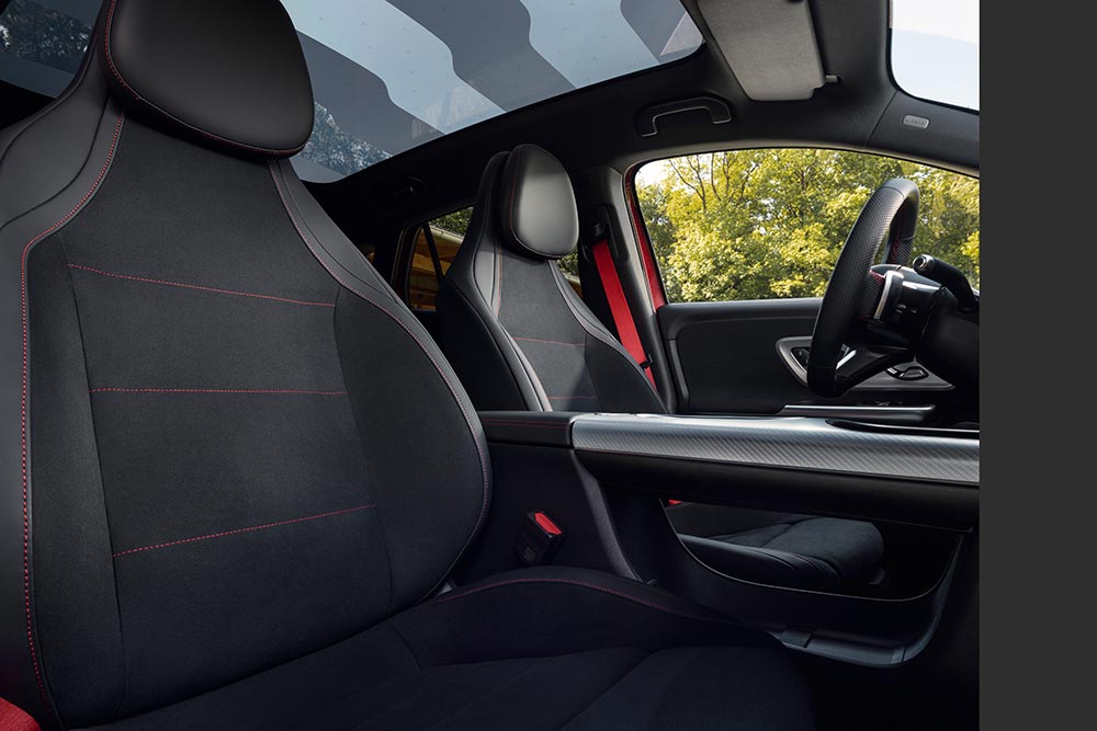 https://autogreeknews.gr/wp-content/uploads/2026/07/Mercedes-GLA-2026-14.jpg