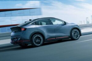 Nissan-Leaf-Nismo-Japan-2-2048×988