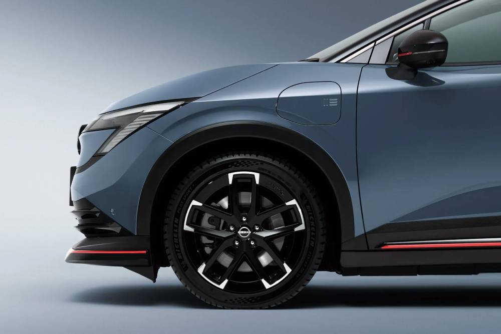 https://autogreeknews.gr/wp-content/uploads/2026/07/Nissan-Leaf-Nismo-Japan-4-2048x1923-1.jpg