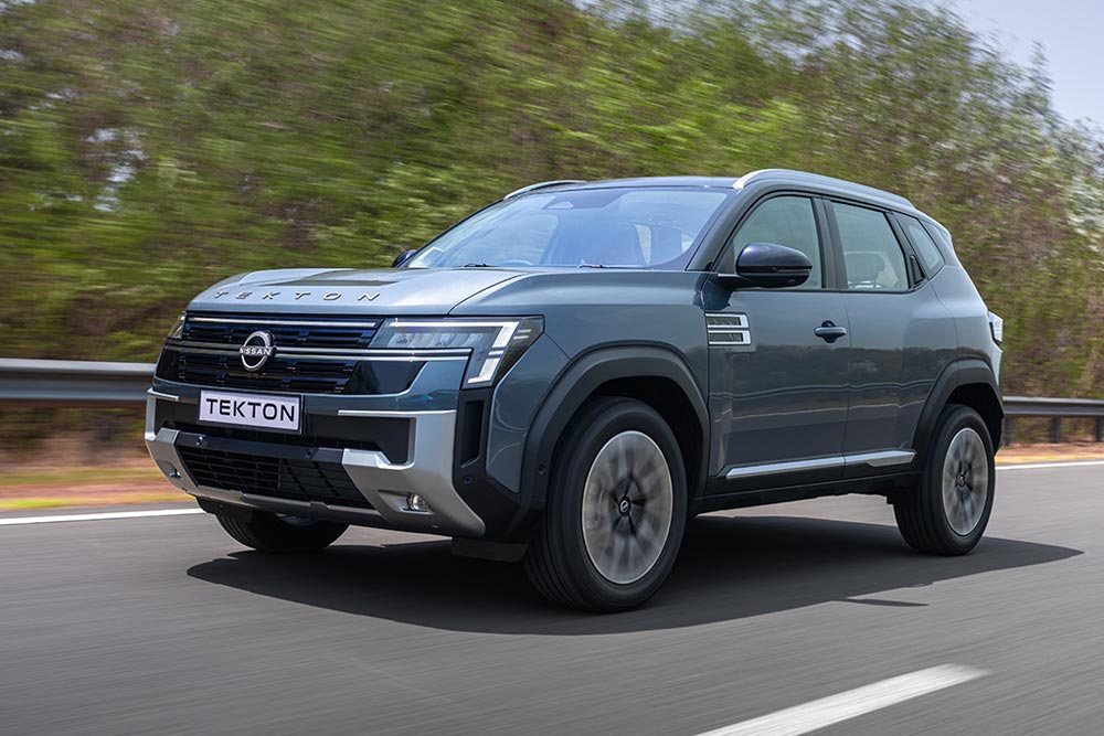 Νέο «τεκτονικό» SUV Nissan Tekton με βάση το Duster