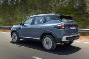 Nissan-Tekton-(4)