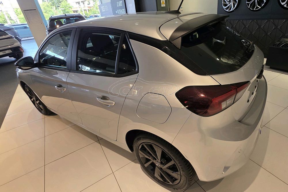 https://autogreeknews.gr/wp-content/uploads/2026/07/Opel-Corsa-2025-used-3.jpg