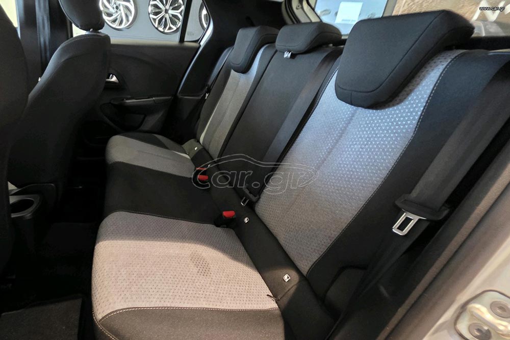 https://autogreeknews.gr/wp-content/uploads/2026/07/Opel-Corsa-2025-used-7.jpg