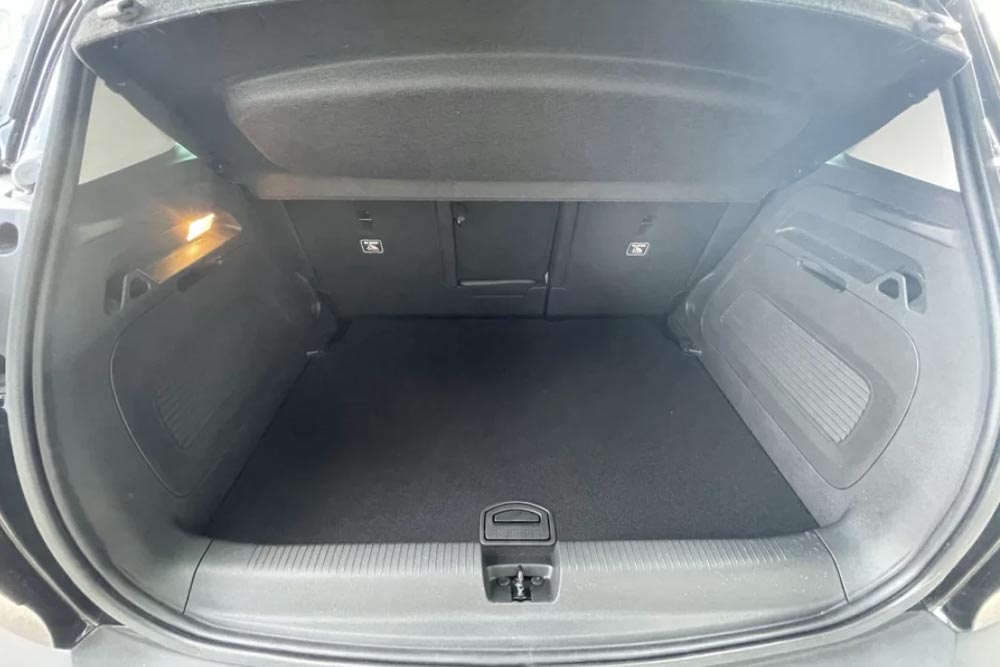 https://autogreeknews.gr/wp-content/uploads/2026/07/Opel-Crossland-2023-8.jpg