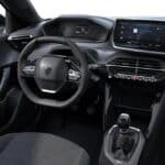 Peugeot-2008-1.2-Turbo-100-interior