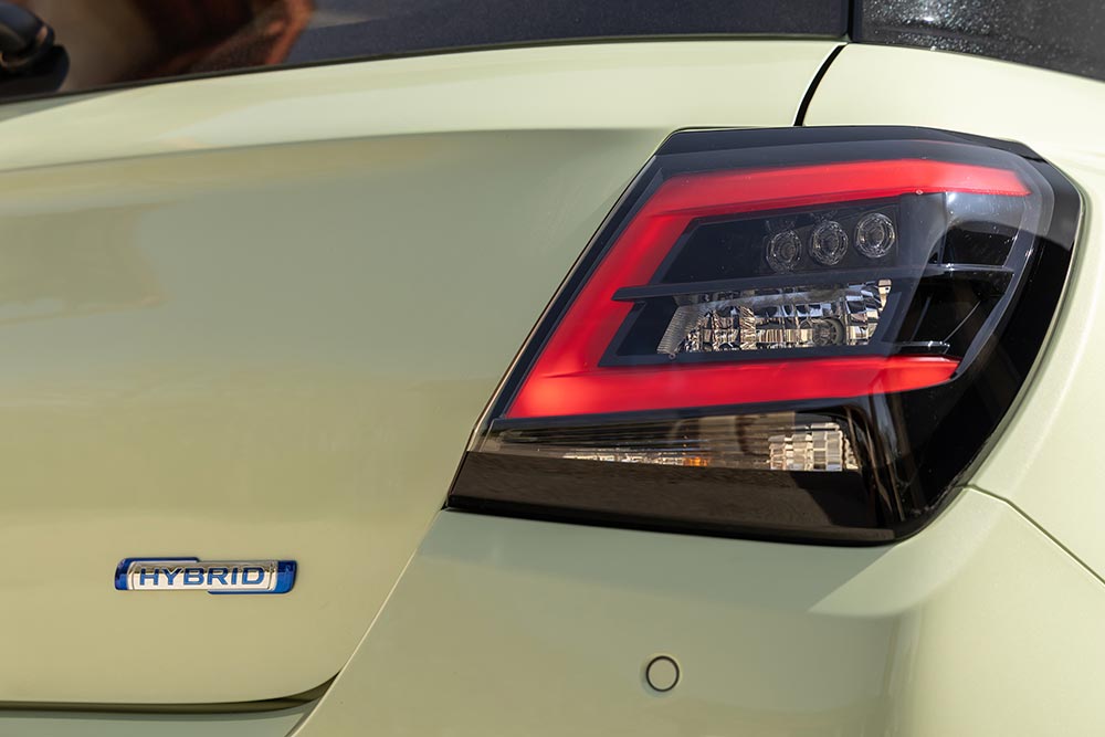 Προσφορά Suzuki Swift 1.2 Hybrid με 9.600 χλμ.