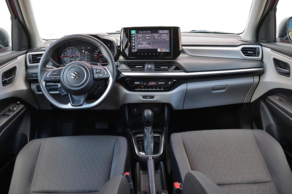 https://autogreeknews.gr/wp-content/uploads/2026/07/Suzuki-Swift-1.2-Hybrid-81-PS-CVT-interior-1.jpg
