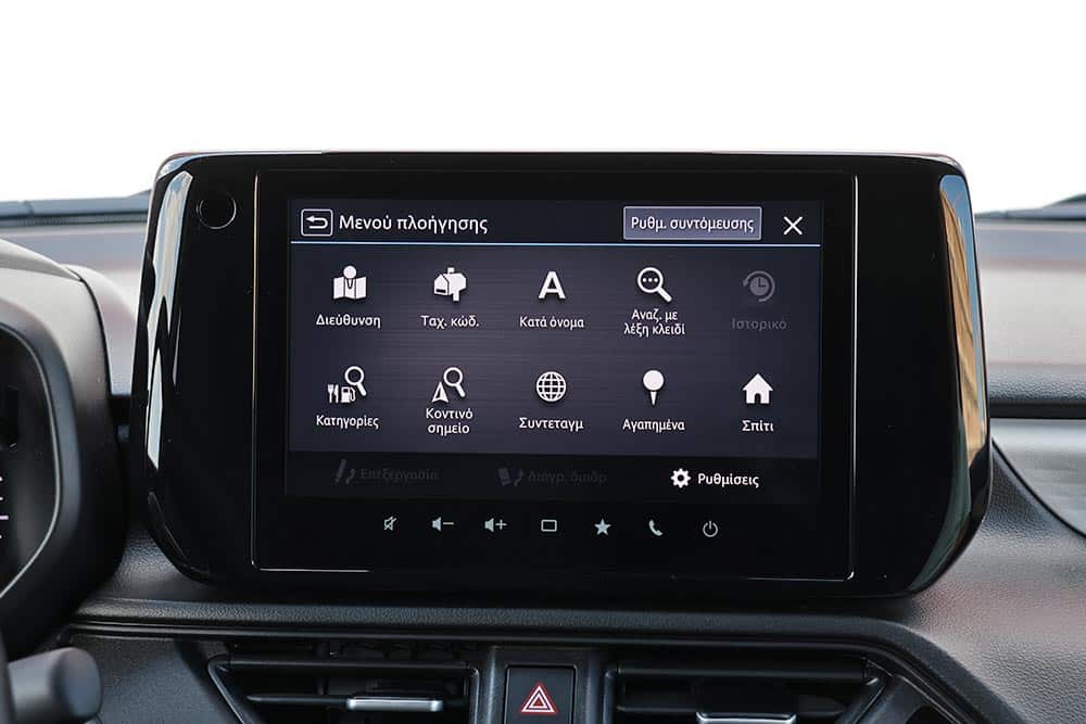 https://autogreeknews.gr/wp-content/uploads/2026/07/Suzuki-Swift-1.2-Hybrid-81-PS-interior-11.jpg