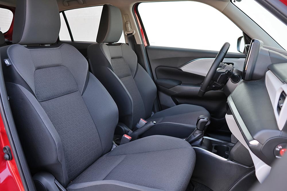 https://autogreeknews.gr/wp-content/uploads/2026/07/Suzuki-Swift-1.2-Hybrid-81-PS-interior-18.jpg