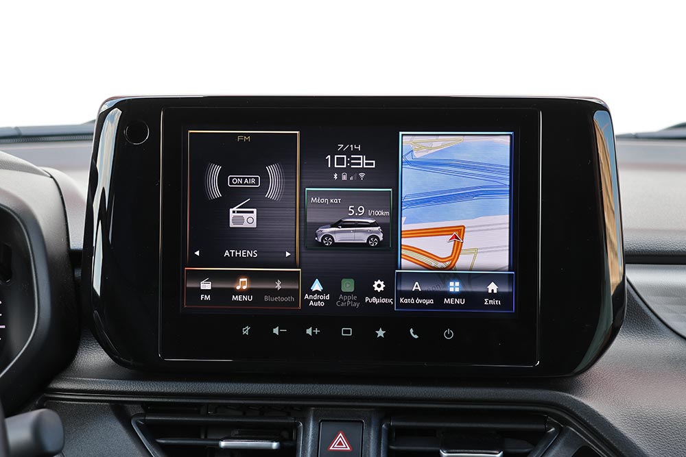https://autogreeknews.gr/wp-content/uploads/2026/07/Suzuki-Swift-1.2-Hybrid-81-PS-interior-9.jpg