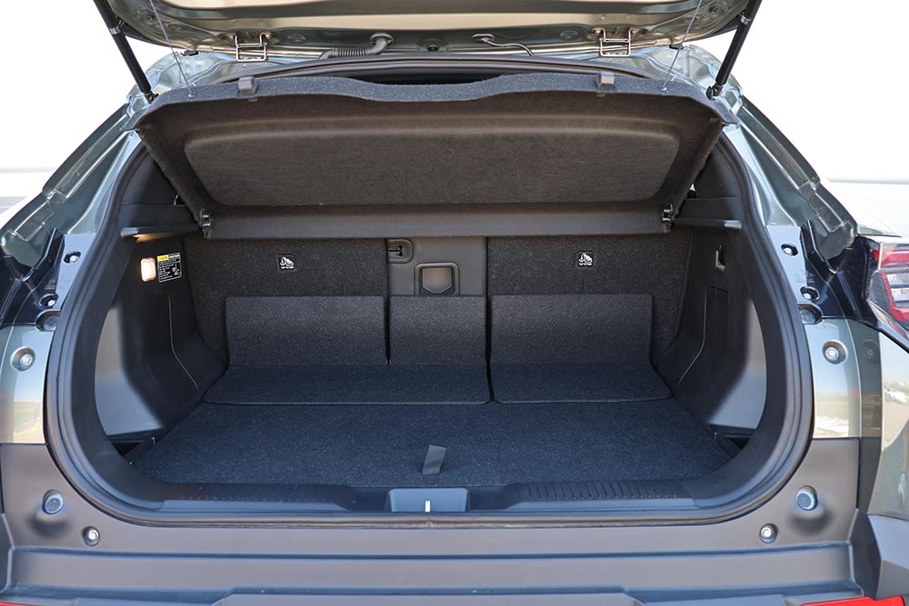 https://autogreeknews.gr/wp-content/uploads/2026/07/Suzuki-e-Vitara-2WD-interior-18.jpg