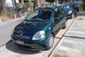 Toyota-Yaris-2000-used-1