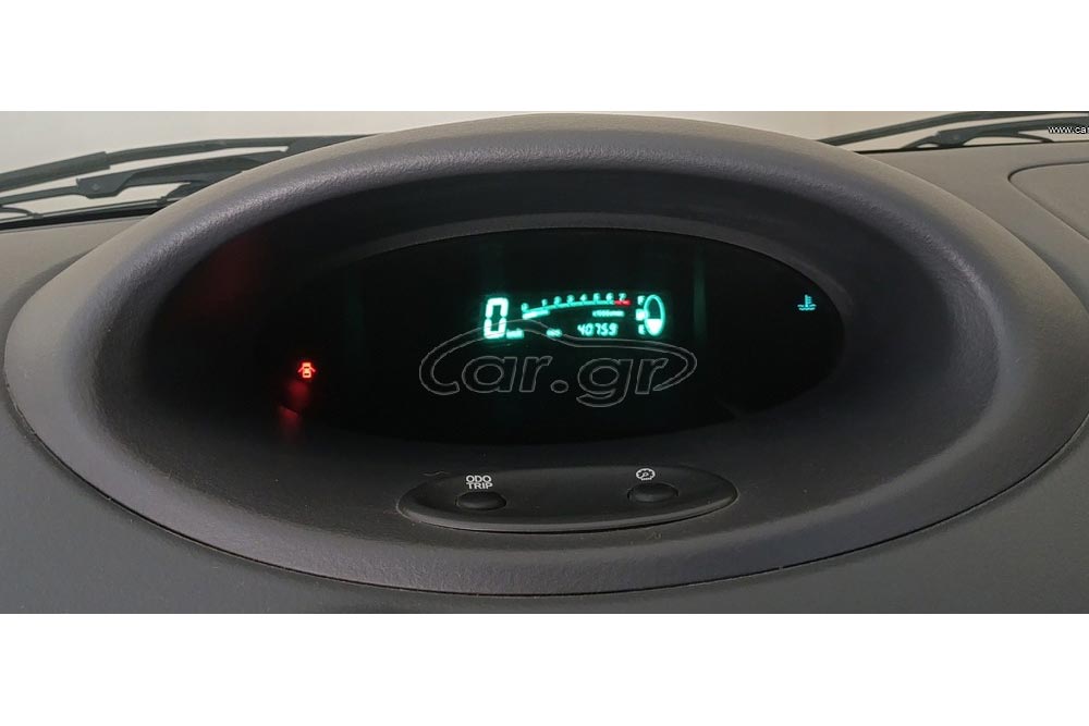https://autogreeknews.gr/wp-content/uploads/2026/07/Toyota-Yaris-2000-used-4.jpg