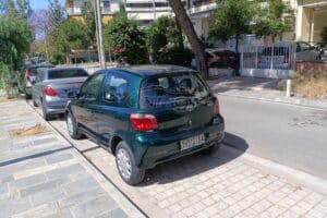 Toyota-Yaris-2000-used-5