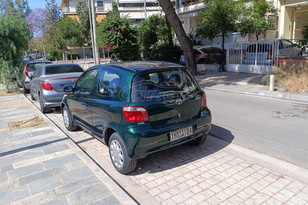 https://autogreeknews.gr/wp-content/uploads/2026/07/Toyota-Yaris-2000-used-5.jpg