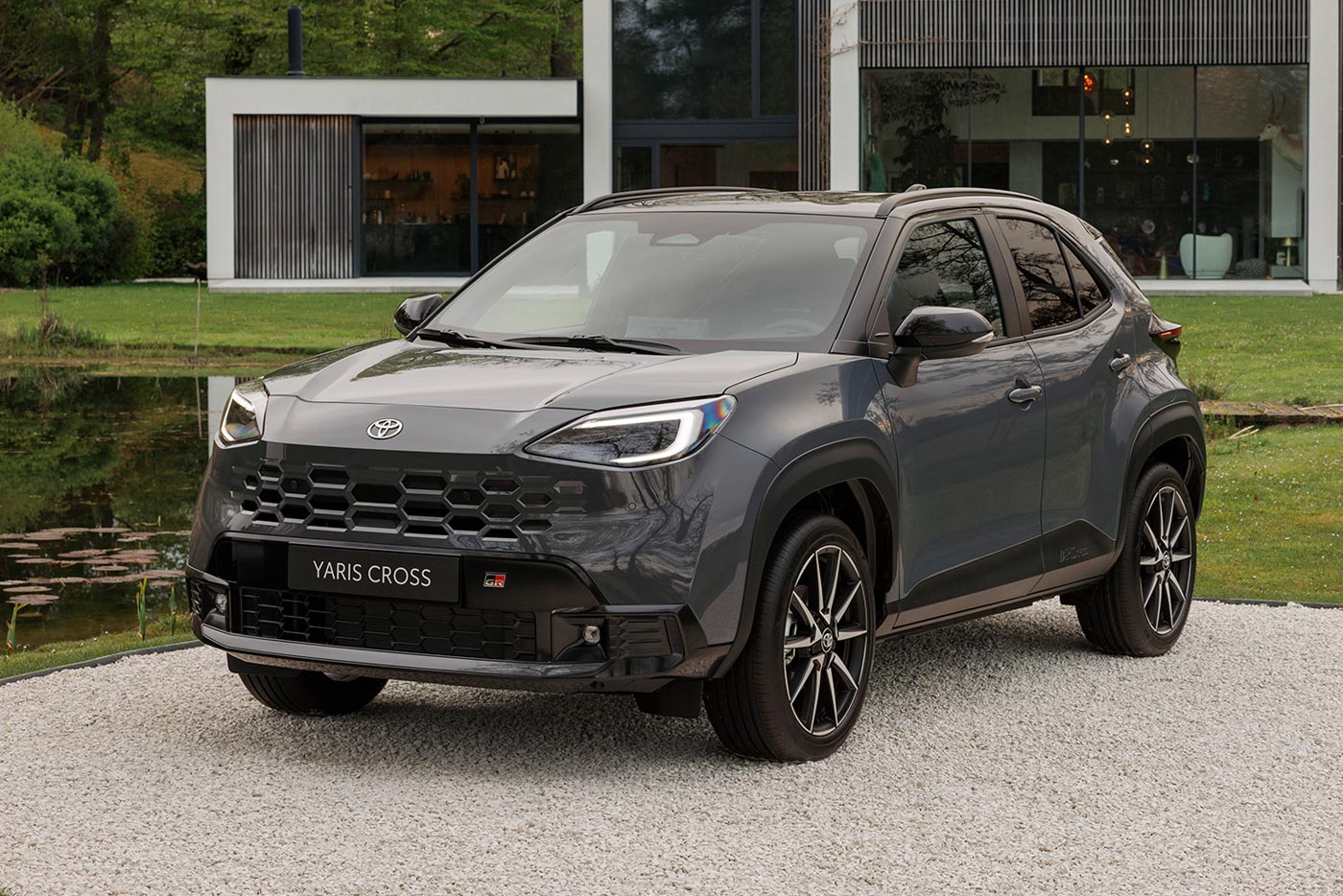 Οι τιμές όλων των εκδόσεων του νέου Toyota Yaris Cross