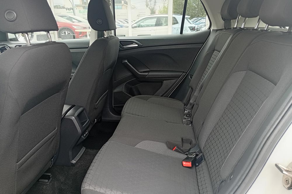 https://autogreeknews.gr/wp-content/uploads/2026/07/VW-T-Cross-2023-used-3.jpg