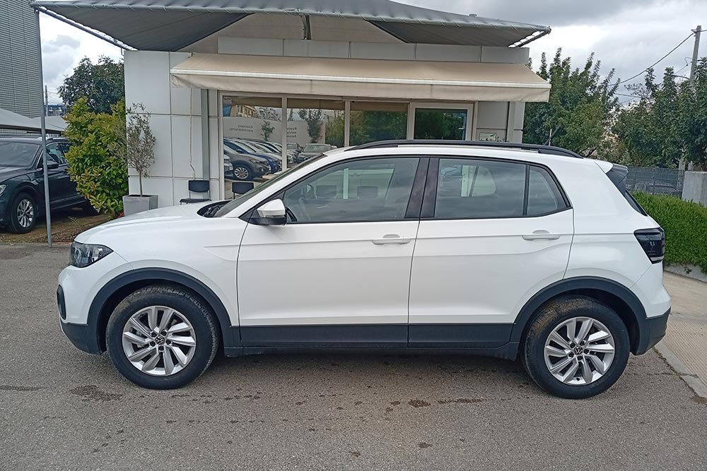 https://autogreeknews.gr/wp-content/uploads/2026/07/VW-T-Cross-2023-used-6.jpg