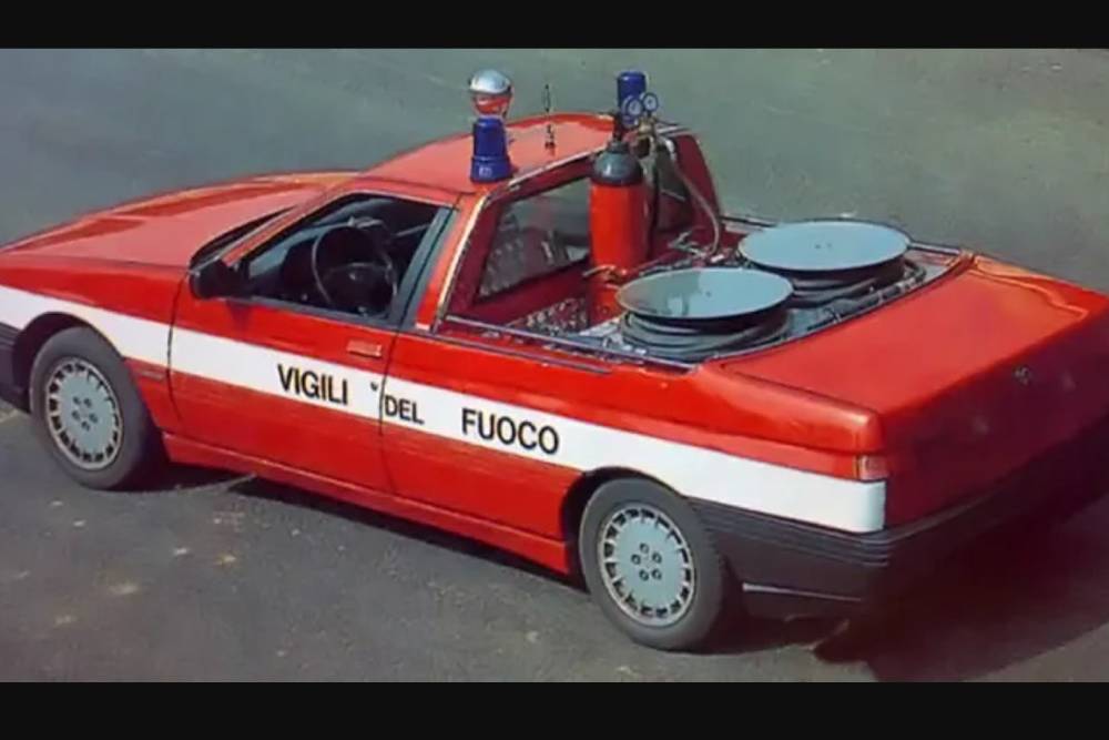 https://autogreeknews.gr/wp-content/uploads/2026/07/alfa-romeo-fire-trucks-03.jpg