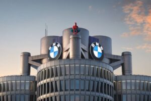 bmw spiderman new day (3)