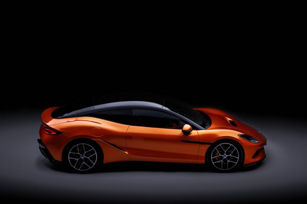 https://autogreeknews.gr/wp-content/uploads/2026/07/byd-denza-z-1.jpg