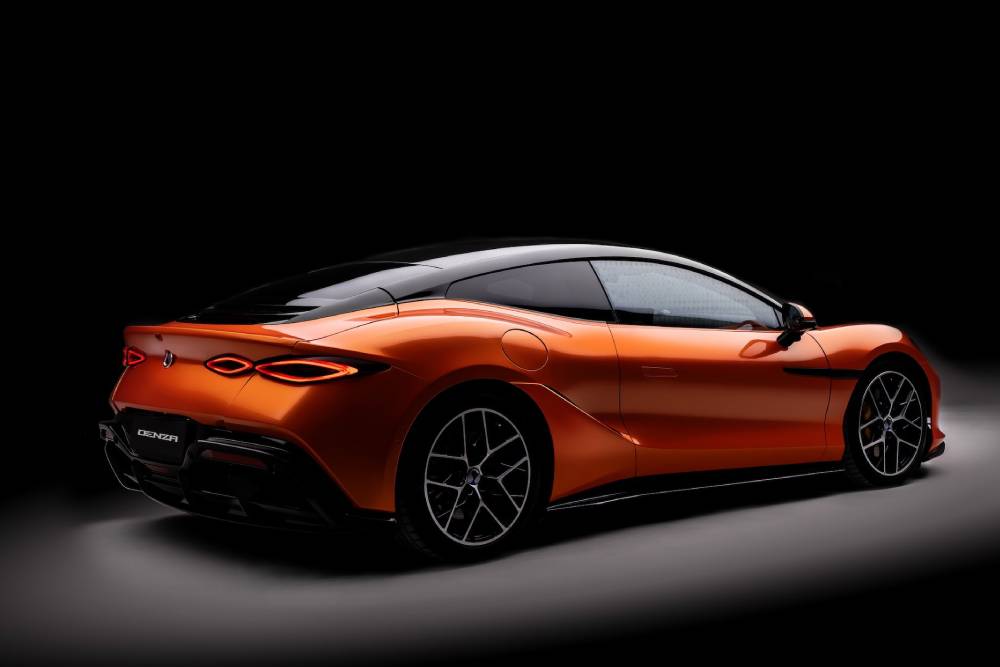https://autogreeknews.gr/wp-content/uploads/2026/07/byd-denza-z-7.jpg