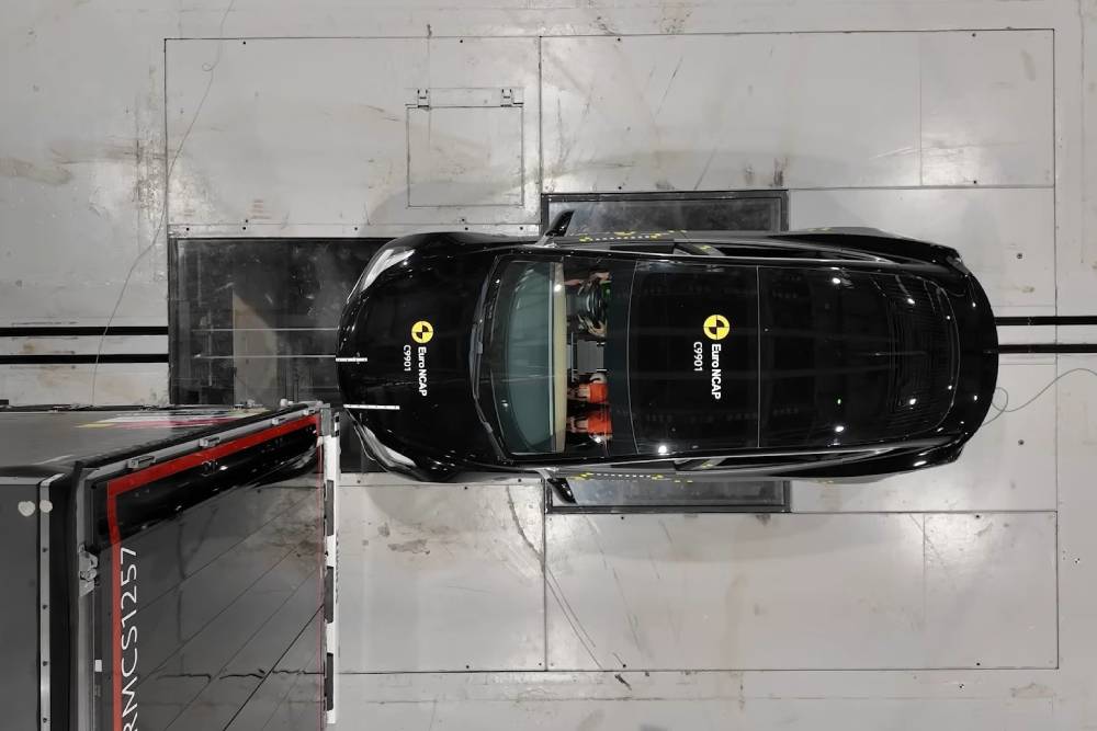 https://autogreeknews.gr/wp-content/uploads/2026/07/fatal-flaw-in-trailer-underrun-safety-costs-europe-1.jpg