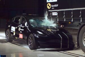 Παγίδα θανάτου οι νταλίκες στην Ευρώπη (+video)