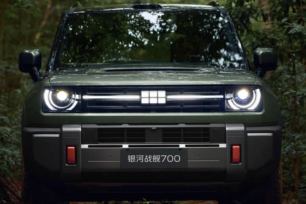 https://autogreeknews.gr/wp-content/uploads/2026/07/geely-galaxy-700-13.jpg