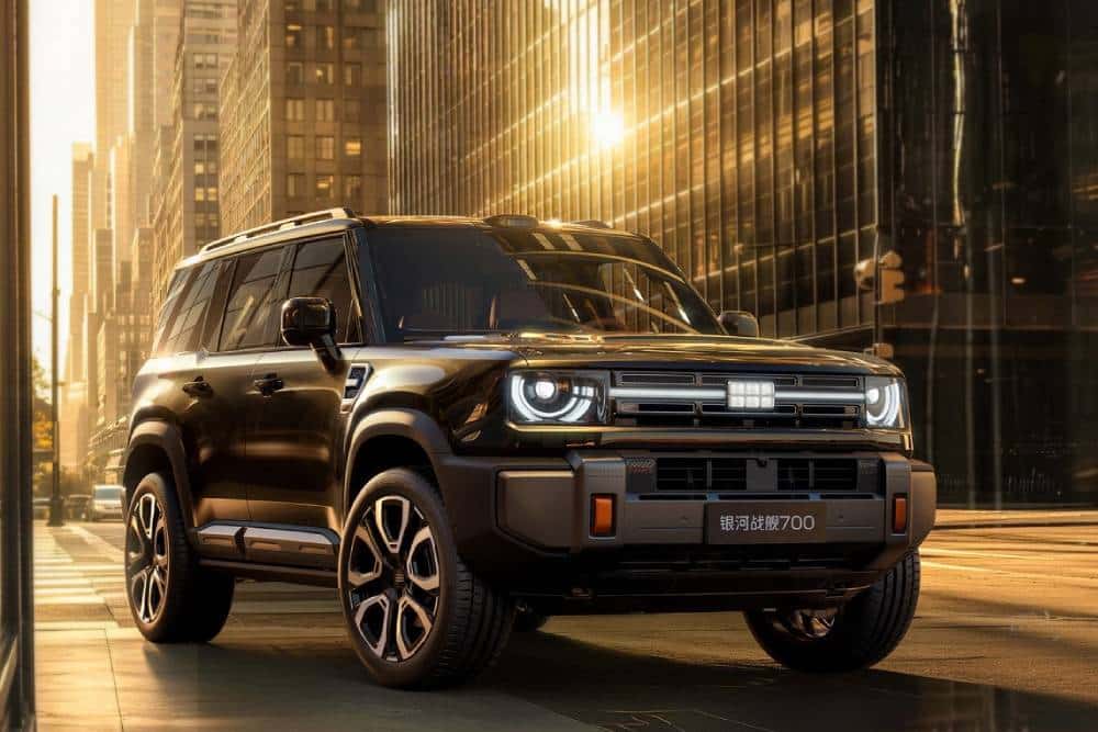https://autogreeknews.gr/wp-content/uploads/2026/07/geely-galaxy-700-14.jpg