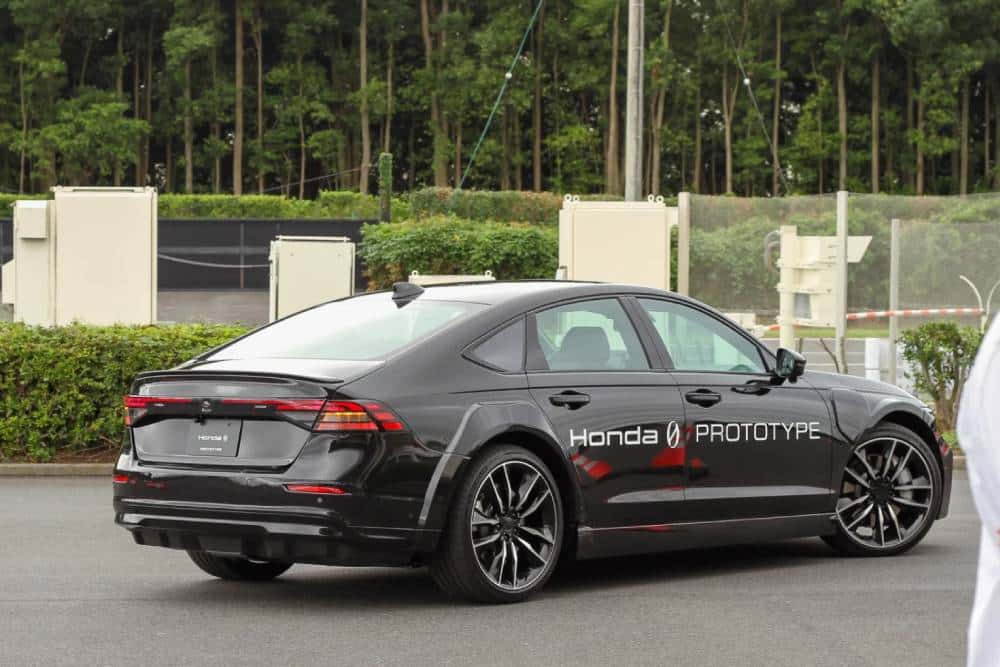https://autogreeknews.gr/wp-content/uploads/2026/07/honda-solid-state-batteries.jpg