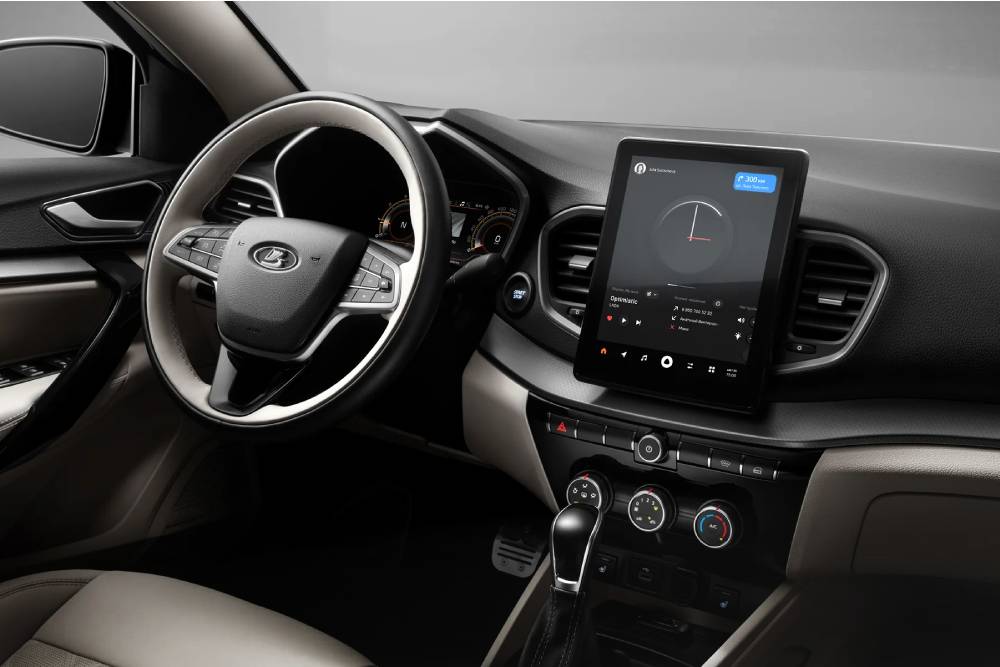 https://autogreeknews.gr/wp-content/uploads/2026/07/lada_aura7.jpg