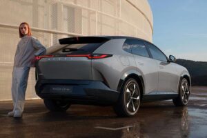 mazda_cx-6e (3)