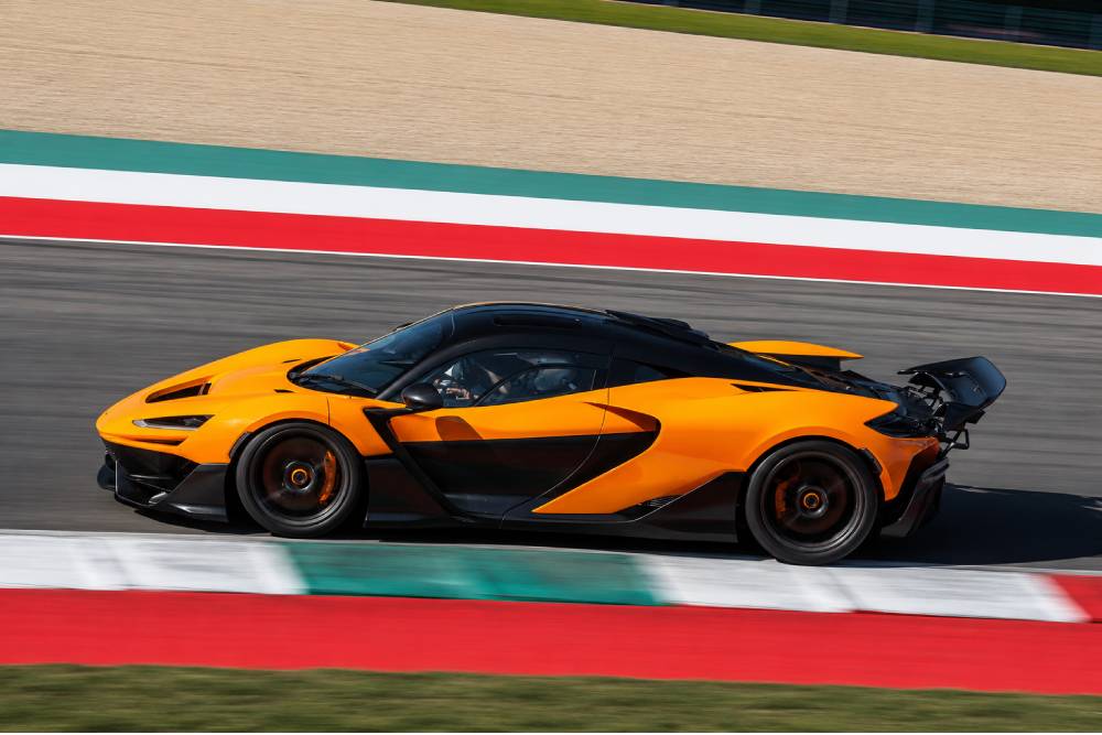 https://autogreeknews.gr/wp-content/uploads/2026/07/mclaren-w1-1.jpg