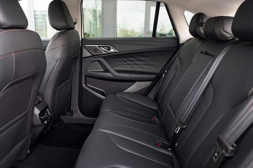 https://autogreeknews.gr/wp-content/uploads/2026/07/mg-hs-hybrid-12.jpg
