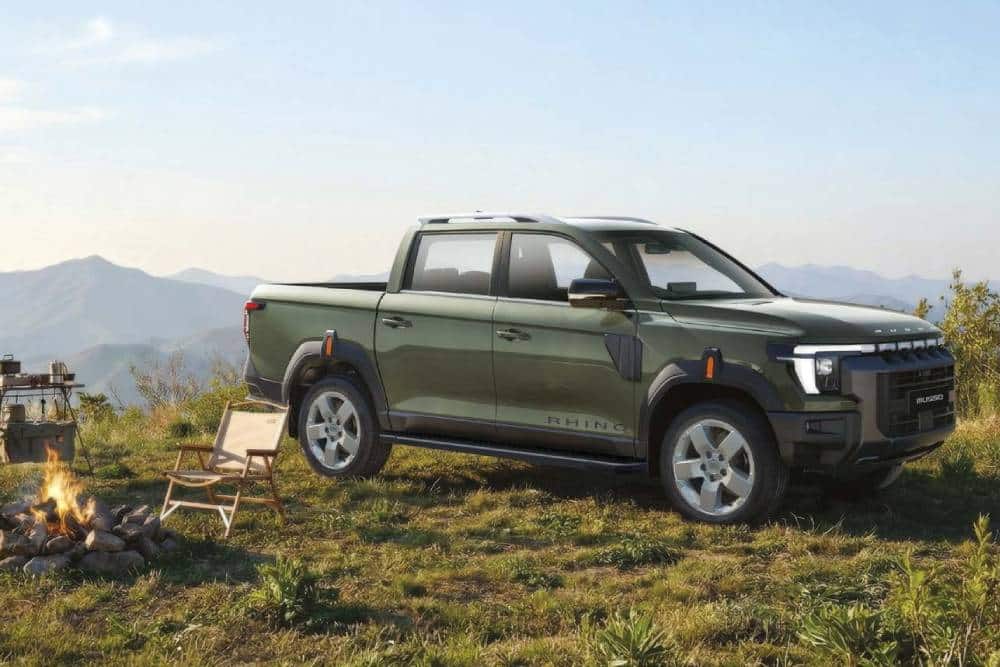 https://autogreeknews.gr/wp-content/uploads/2026/07/new-kgm-musso-rhino-13.jpg