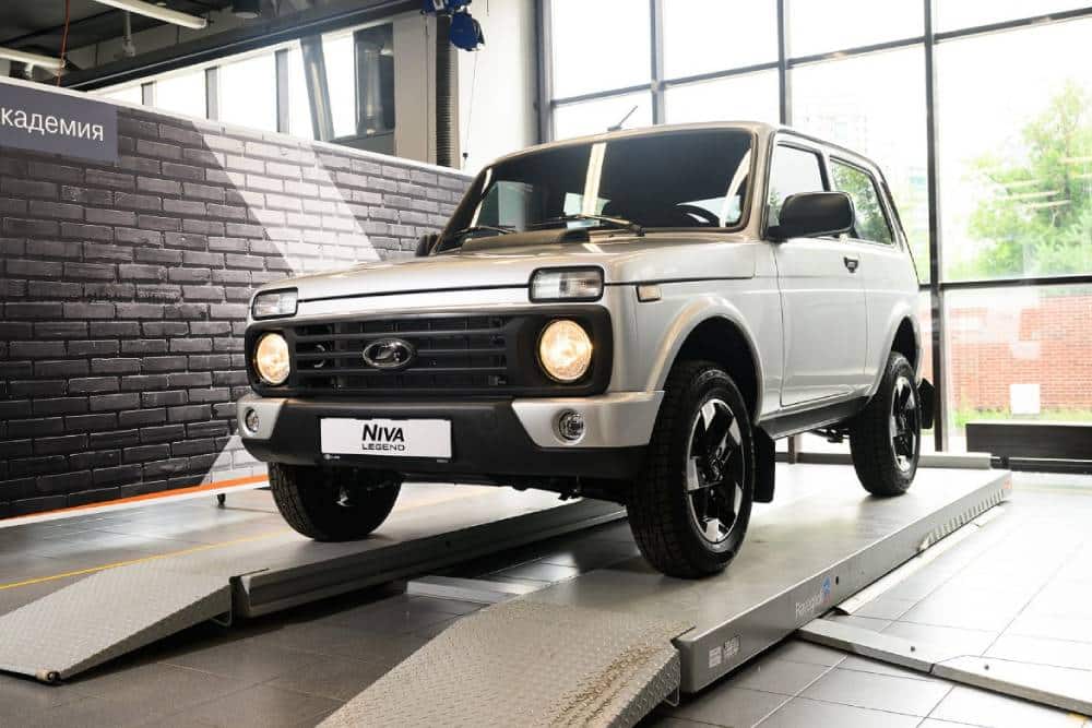 Πόσο κάνει το νέο 1.800άρι Lada Niva;
