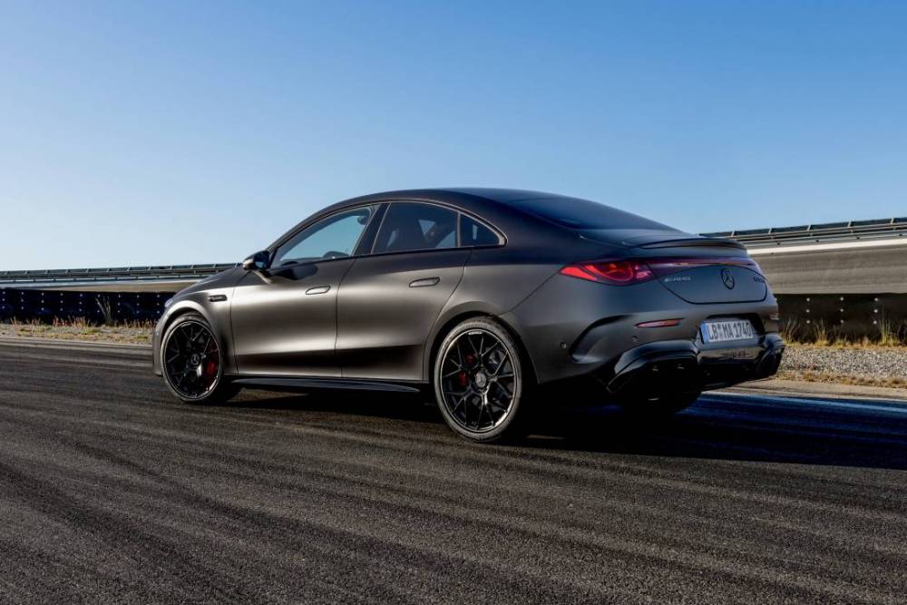 https://autogreeknews.gr/wp-content/uploads/2026/07/new-mercedes-cla-45-ev-6.jpg