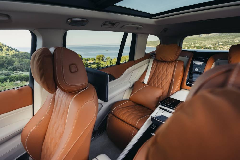 https://autogreeknews.gr/wp-content/uploads/2026/07/new-mercedes-maybach-gls-680-4.jpg