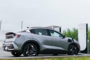 nissan-leaf-based-mitsubishi-eclipse-sportback-com (1)