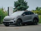 Το νέο Mitsubishi Eclipse Sportback ανοίγει την πόρτα στην Tesla