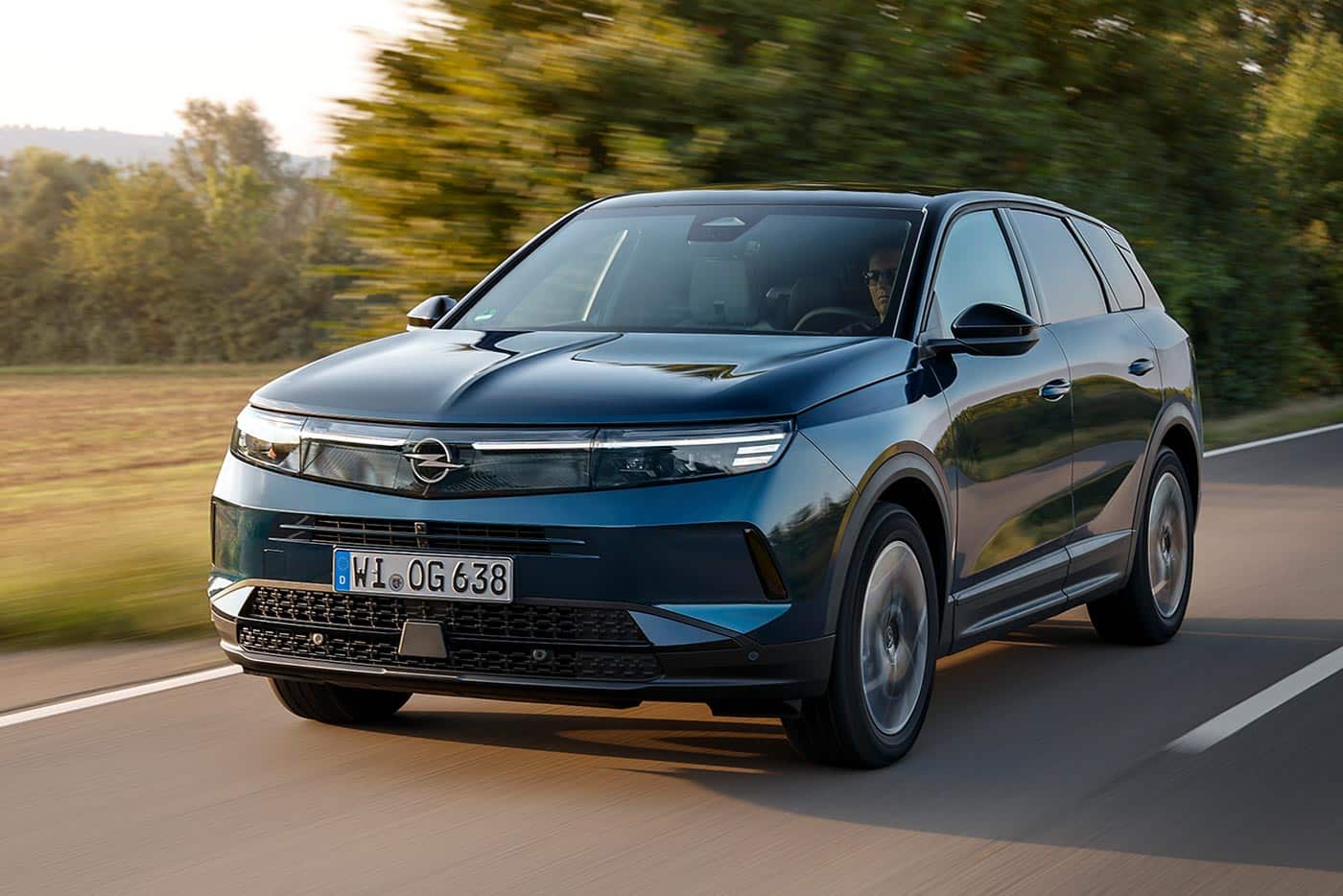 Το «τερμάτισε» σε τιμή το νέο Opel Grandland Hybrid