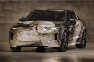 Έρχεται το πιο ασφάλτινο Range Rover όλων των εποχών