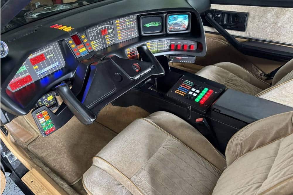 https://autogreeknews.gr/wp-content/uploads/2026/07/replica-kitt-for-sale-5.jpg