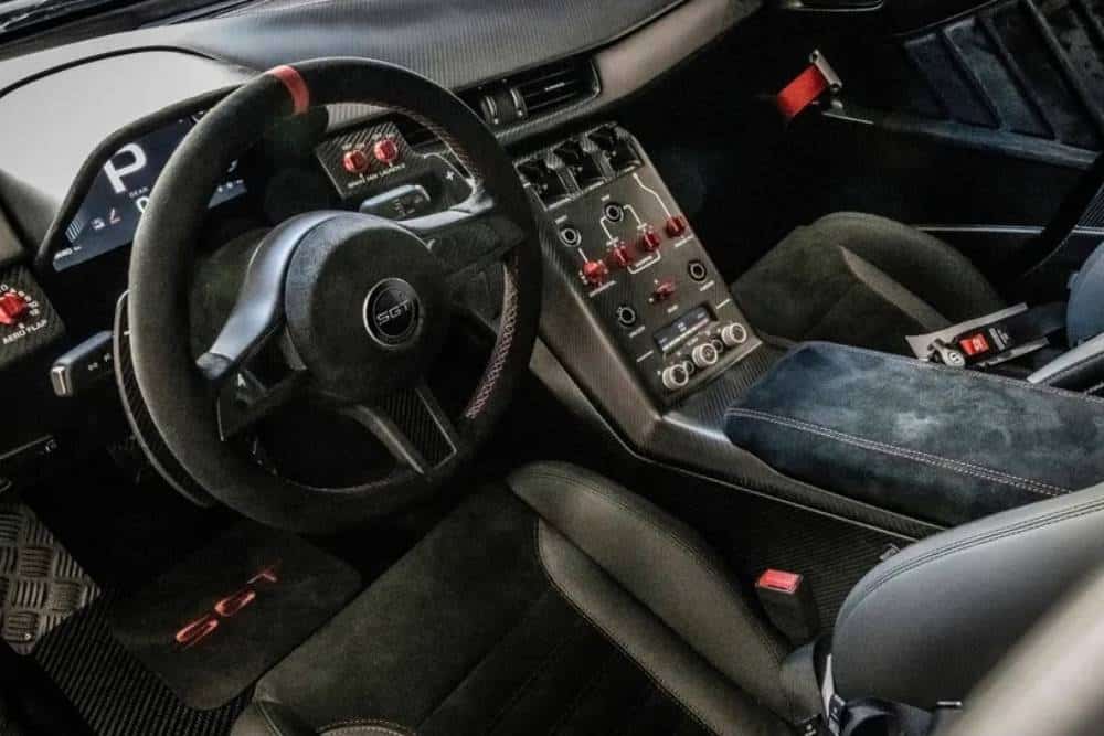 https://autogreeknews.gr/wp-content/uploads/2026/07/sgt-automobili-06.jpg