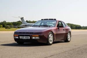 skoda-elroq-vrs-fights-countach-testarossa-and-944 (4)